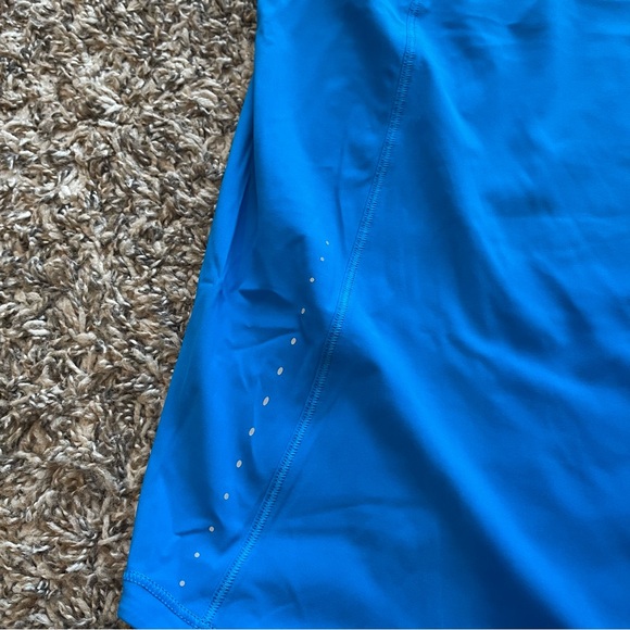 Lululemon Poolside Blue Sculpt Tank - Picture 2 of 5